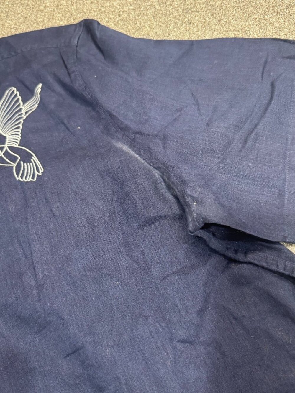H&M XL Navy Embroidered Hummingbird Short Sleeve Shirt Kitschy Whimsical - Picture 3 of 11